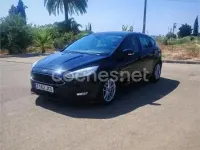 Usado Ford Focus Trend 115 CV (84 kW) 2015 Negro Berlina