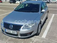 Usado VW Passat Trendline 140 CV (102 kW) 2006 Gris / plata Berlina