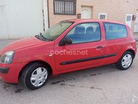 Usado Renault Clio II Expression 80 CV (58 kW) 2003 Rojo Berlina