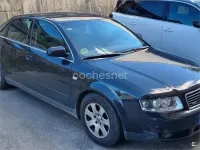 Usado Audi A4 150 CV (110 kW) 2001 Negro Berlina