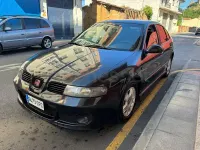 Usado Seat Leon Sport 110 CV (80 kW) 2004 Negro Utilitario
