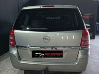 Usado Opel Zafira 110 CV (80 kW) 2010 Beige Monovolumen