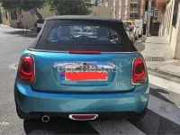 Usado Mini One Cabriolet 102 CV (75 kW) 2018 Azul Descapotable