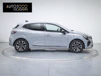 Usado Renault Clio V Techno 100 CV (73 kW) 2025 Gris / plata Berlina