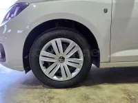 Usado VW Caddy California 122 CV (89 kW) 2021 Blanco Monovolumen