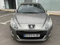 Usado Peugeot 308 Access 112 CV (82 kW) 2012 Beige Berlina