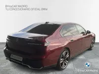 Käytetty BMW 740 Comfort Edition 299 HP (219 kW) 2023 Punainen Sedan