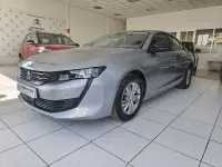 Usado Peugeot 508 Active 130 CV (95 kW) 2022 Gris / plata Berlina