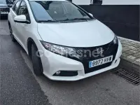 Usado Honda Civic Elegance 120 CV (88 kW) 2014 Blanco Familiar