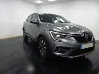 Käytetty Renault Arkana Evolution 147 HP (108 kW) 2022 Harmaa Katumaasturi