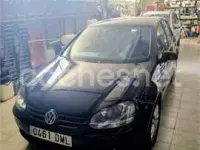 Usado VW Golf IV Trendline 105 CV (77 kW) 2005 Negro Berlina
