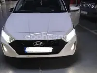 Usado Hyundai i20 100 CV (73 kW) 2022 Blanco Utilitario