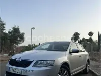 Usado Skoda Octavia Ambition 110 CV (80 kW) 2015 Gris / plata Familiar