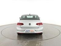 Usado VW Passat 150 CV (110 kW) 2021 Gris Berlina