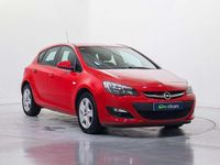 Usado Opel Astra Excellence 110 CV (80 kW) 2015 Rojo Utilitario