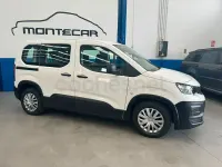 Usado Peugeot Rifter Active 100 CV (73 kW) 2021 Blanco Monovolumen