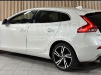 Usado Volvo V40 R-Design Momentum 190 CV (139 kW) 2017 Blanco Berlina