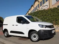 Usado Peugeot Partner Premium 100 CV (73 kW) 2021 Blanco Monovolumen