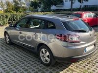 Usado Renault Mégane GrandTour Dynamique 130 CV (95 kW) 2010 Gris / plata Familiar