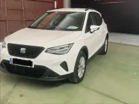 Usado Seat Arona Style 110 CV (80 kW) 2023 Blanco SUV
