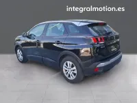 Usado Peugeot 3008 Active 130 CV (95 kW) 2018 Negro SUV