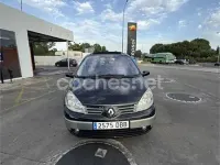 Usado Renault Scénic II Privilege 115 CV (84 kW) 2004 Negro Monovolumen