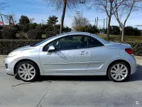 Usado Peugeot 207 CC Roland Garros 120 CV (88 kW) 2011 Blanco Descapotable