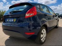 Usado Ford Fiesta Trend 82 CV (60 kW) 2011 Azul Berlina