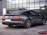Usado Ford Mustang GT 418 CV (307 kW) 2016 Gris / plata Coupe