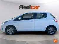 Używany Toyota Yaris Hybrid Active 100 KM (73 kW) 2019 Biały