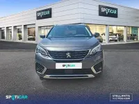Usado Peugeot 5008 Allure 130 CV (95 kW) 2019 Gris SUV