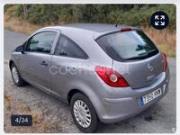 Usado Opel Corsa Selective 75 CV (55 kW) 2013 Gris / plata Berlina