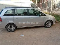 Usado Opel Zafira Cosmo 120 CV (88 kW) 2006 Gris / plata Monovolumen