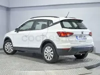 Usado Seat Arona Style 110 CV (80 kW) 2021 Blanco SUV