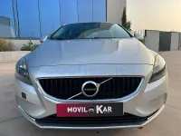 Usado Volvo V40 Momentum 120 CV (88 kW) 2017 Gris / plata Berlina