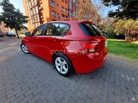 Usado BMW 118 Sport Line 143 CV (105 kW) 2012 Rojo Utilitario