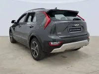Usado Kia Niro 129 CV (94 kW) 2025 Gris SUV