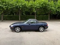 Usado Mazda MX5 Exclusive 110 CV (80 kW) 2001 Azul Descapotable