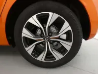Usado Renault Clio V LIMITED 91 CV (66 kW) 2021 Naranja Utilitario