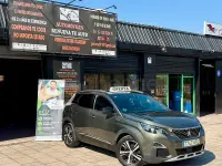 Usado Peugeot 3008 GT-line 130 CV (95 kW) 2018 Gris / plata SUV