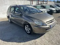 Usado Peugeot 307 90 CV (66 kW) 2003 Gris / plata Familiar