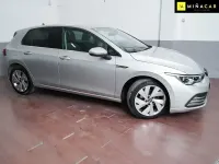 Usado VW Golf VIII Style 150 CV (110 kW) 2021 Gris / plata Berlina