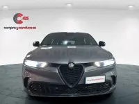 Usado Alfa Romeo Tonale Sprint 130 CV (95 kW) 2022 Gris / plata SUV