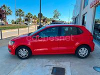 Usado VW Polo Advance 75 CV (55 kW) 2015 Rojo Berlina