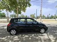 Usado Renault Scénic II Dynamique 105 CV (77 kW) 2008 Negro Monovolumen