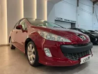 Usado Peugeot 308 90 CV (66 kW) 2009 Granate Berlina