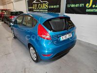 Usado Ford Fiesta Trend 82 CV (60 kW) 2010 Azul Utilitario
