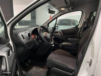 Usado Peugeot Partner Style 120 CV (88 kW) 2018 Blanco Monovolumen