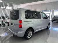 Usado Peugeot Traveller Business-Line 116 CV (85 kW) 2018 Gris Monovolumen