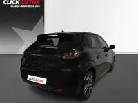 Usado Peugeot 208 Allure 100 CV (73 kW) 2023 Negro Utilitario